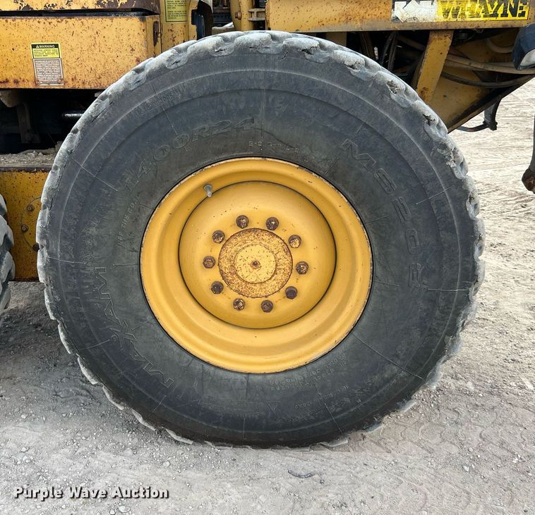 image for item DQ2252 1992 Caterpillar 120G  motor grader