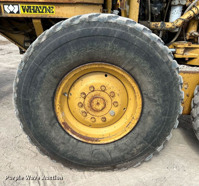 image for item DQ2252 1992 Caterpillar 120G  motor grader