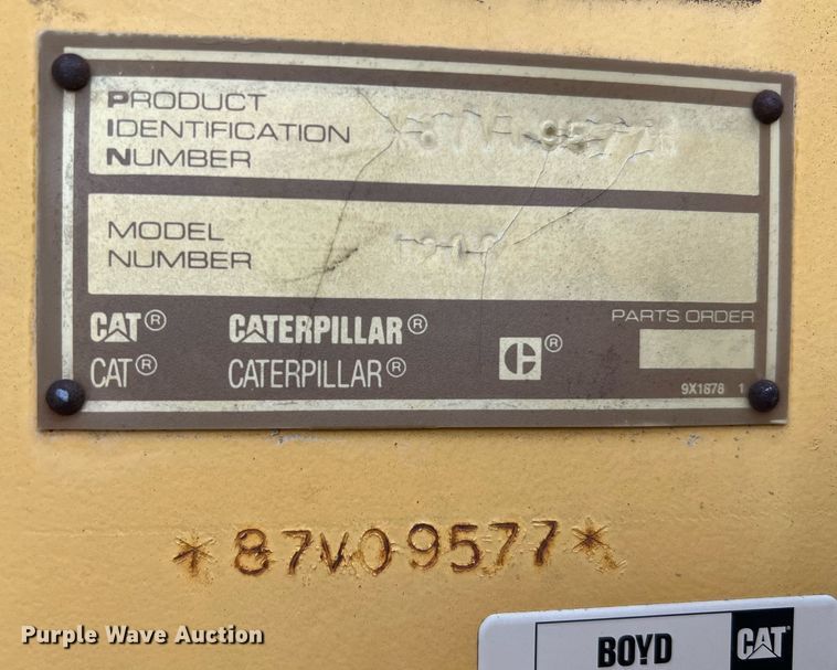 image for item DQ2252 1992 Caterpillar 120G  motor grader
