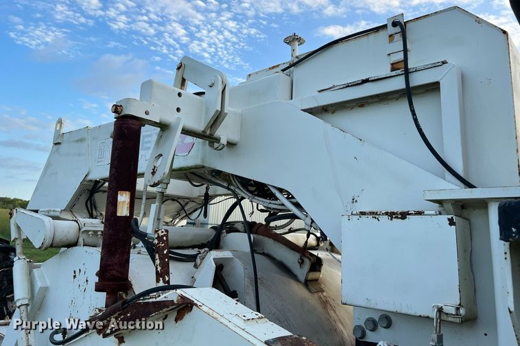 image for item DQ2253 2004 Terex RS-425B  soil stabilizer / reclaimer