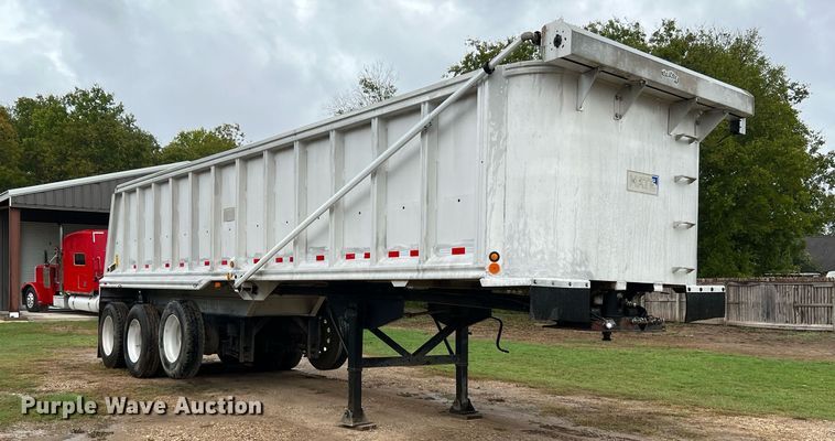 image for item DQ2256 1994 Mate  end dump trailer