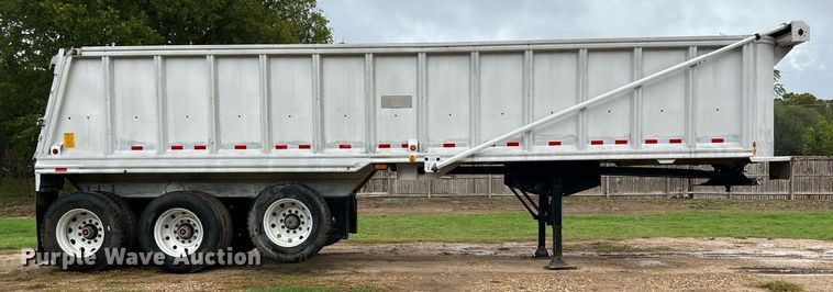 image for item DQ2256 1994 Mate  end dump trailer