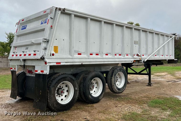 image for item DQ2256 1994 Mate  end dump trailer