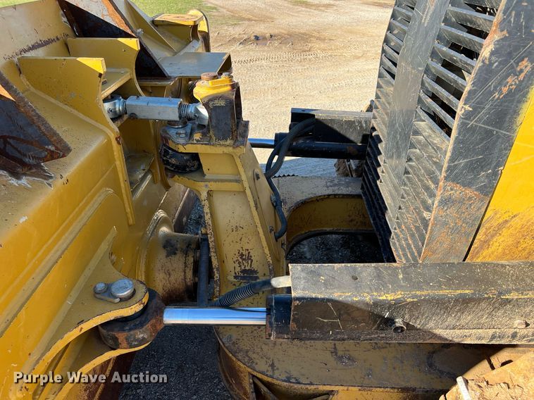 image for item DQ2259 2013 Caterpillar D6K2 XL  dozer