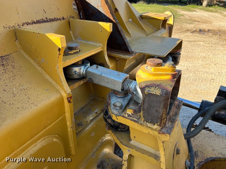 image for item DQ2259 2013 Caterpillar D6K2 XL  dozer