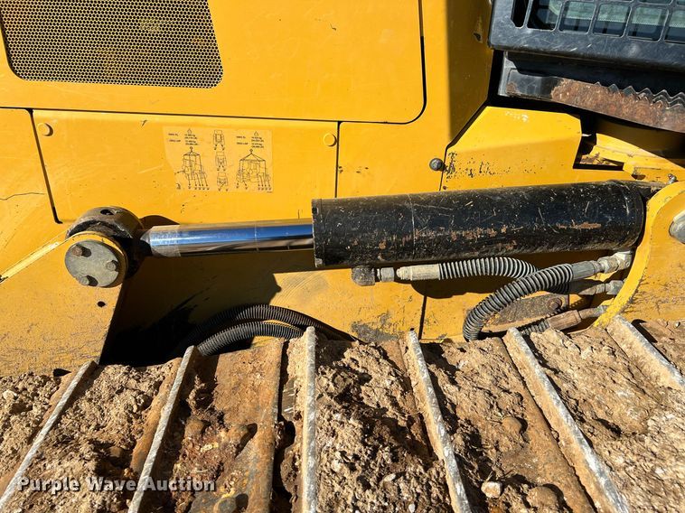 image for item DQ2259 2013 Caterpillar D6K2 XL  dozer