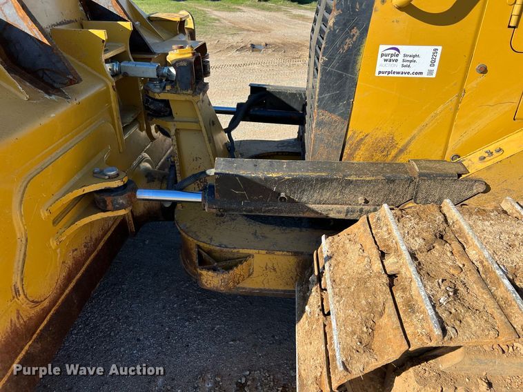image for item DQ2259 2013 Caterpillar D6K2 XL  dozer