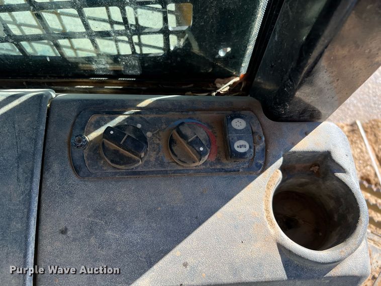 image for item DQ2259 2013 Caterpillar D6K2 XL  dozer