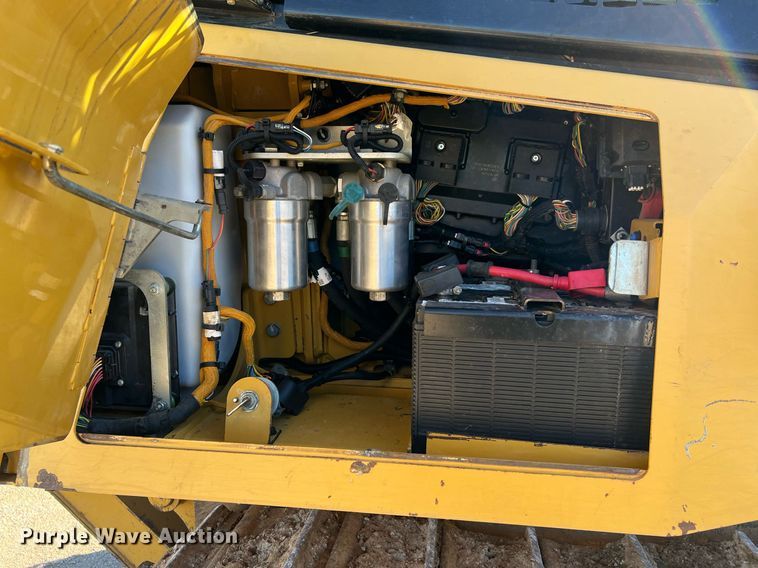 image for item DQ2259 2013 Caterpillar D6K2 XL  dozer