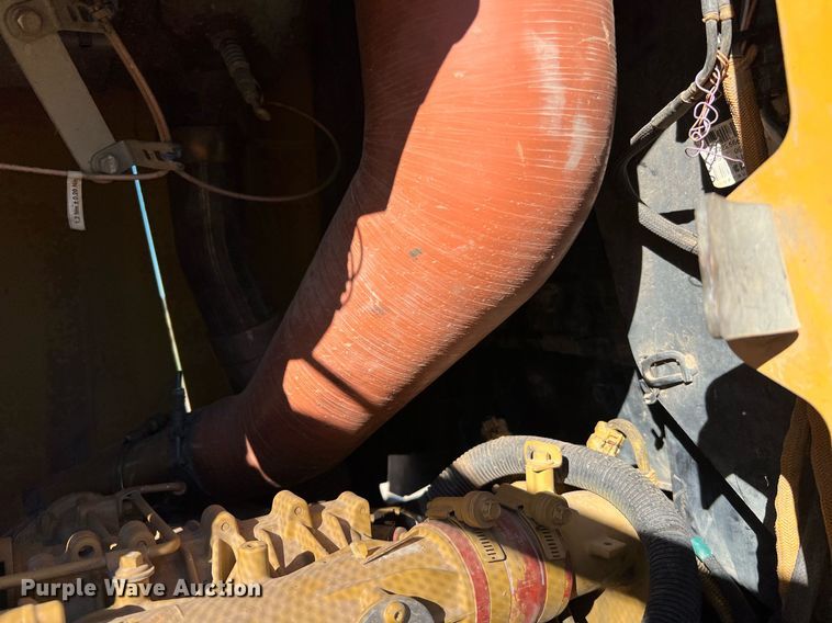 image for item DQ2259 2013 Caterpillar D6K2 XL  dozer