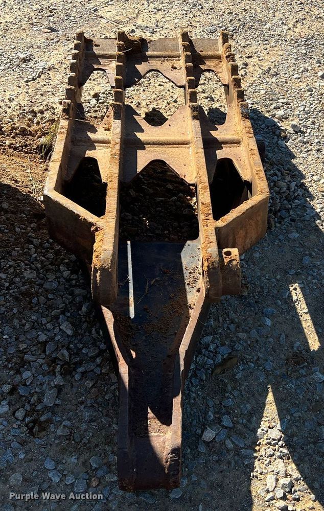 image for item DQ2260 2006 John Deere 160C LC  excavator