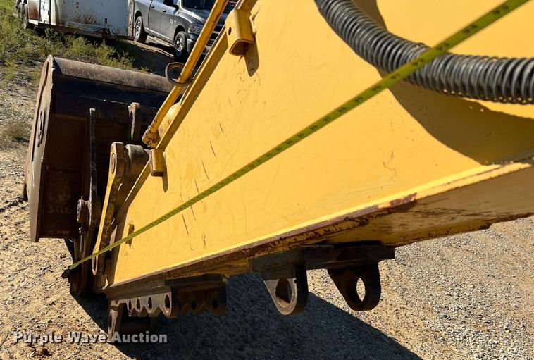 image for item DQ2260 2006 John Deere 160C LC  excavator