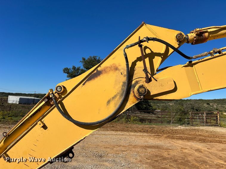 image for item DQ2260 2006 John Deere 160C LC  excavator