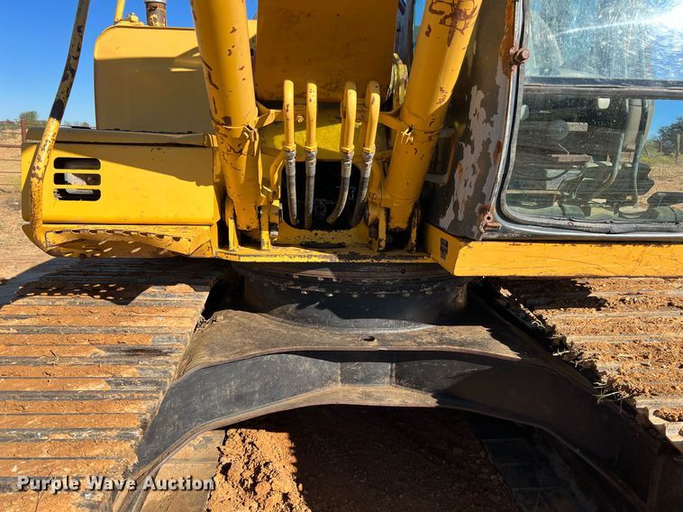 image for item DQ2260 2006 John Deere 160C LC  excavator