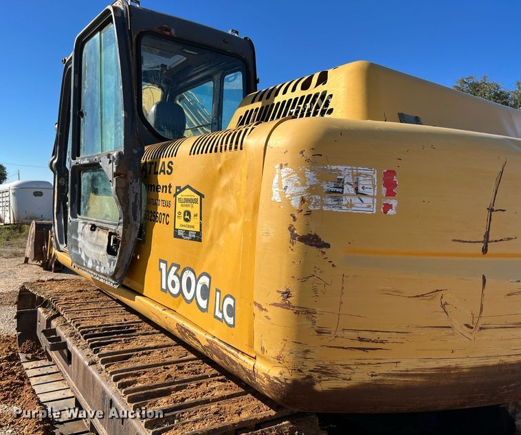 image for item DQ2260 2006 John Deere 160C LC  excavator
