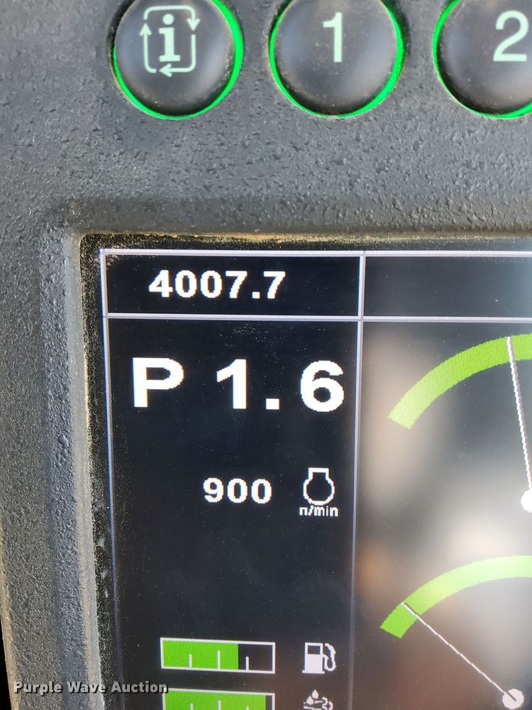 image for item DQ2260 2006 John Deere 160C LC  excavator