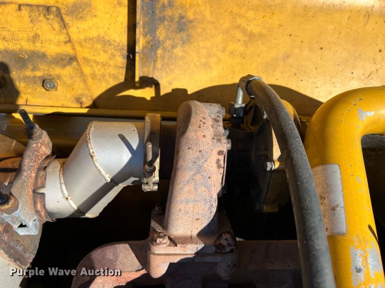 image for item DQ2260 2006 John Deere 160C LC  excavator