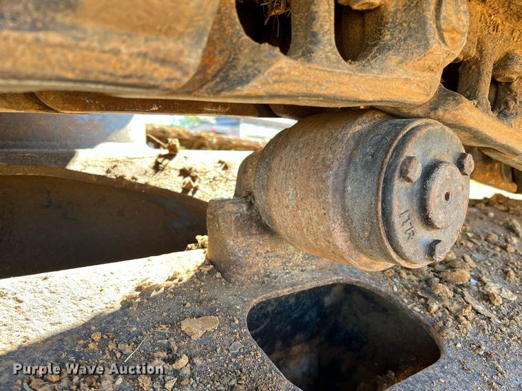 image for item DQ2260 2006 John Deere 160C LC  excavator