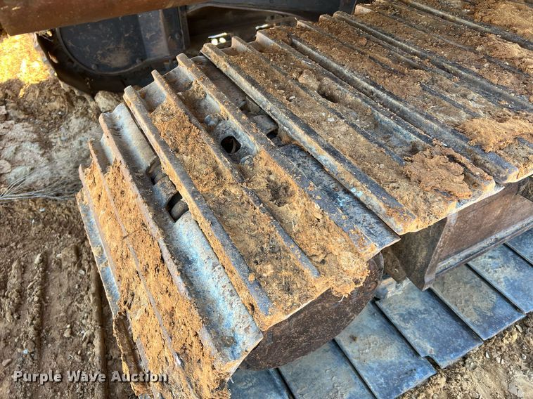 image for item DQ2260 2006 John Deere 160C LC  excavator