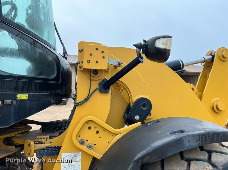 image for item DQ2297 2017 Caterpillar 926M  wheel loader