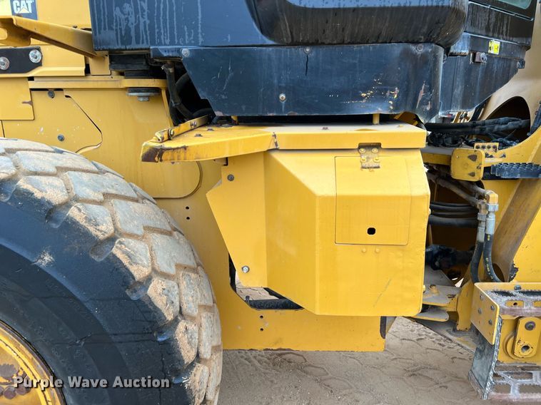 image for item DQ2297 2017 Caterpillar 926M  wheel loader