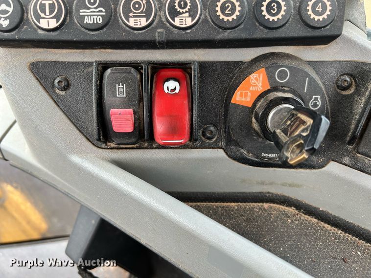 image for item DQ2297 2017 Caterpillar 926M  wheel loader