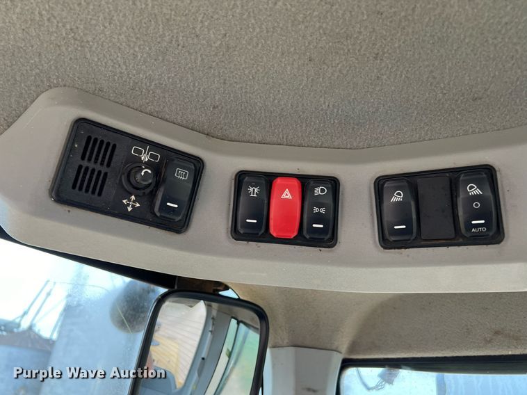 image for item DQ2297 2017 Caterpillar 926M  wheel loader