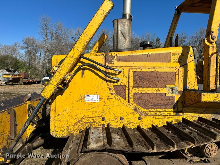 image for item DQ7391 1993 John Deere 850B  dozer