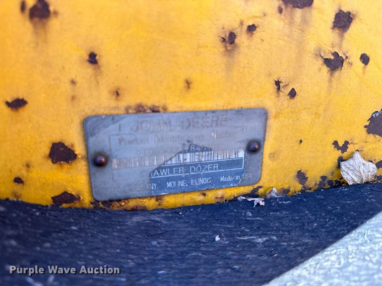 image for item DQ7391 1993 John Deere 850B  dozer