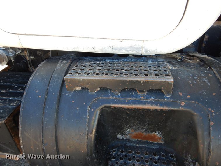 image for item DR5814 1988 Mack  dump truck