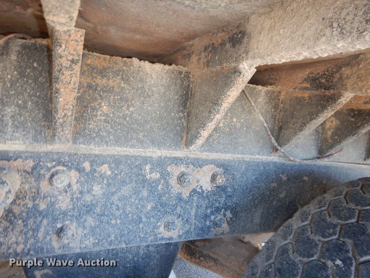 image for item DR5814 1988 Mack  dump truck