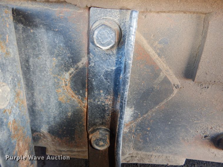 image for item DR5814 1988 Mack  dump truck