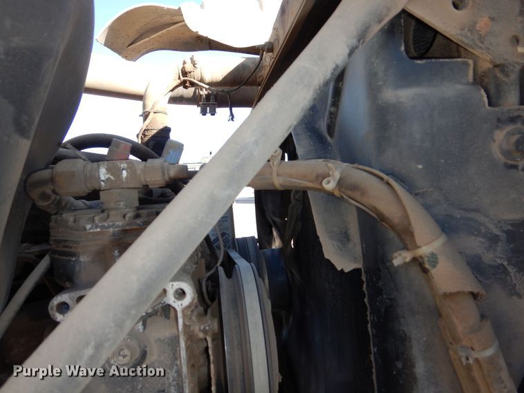 image for item DR5814 1988 Mack  dump truck