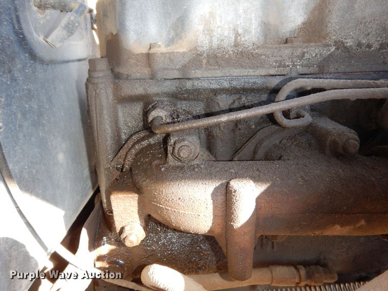 image for item DR5814 1988 Mack  dump truck