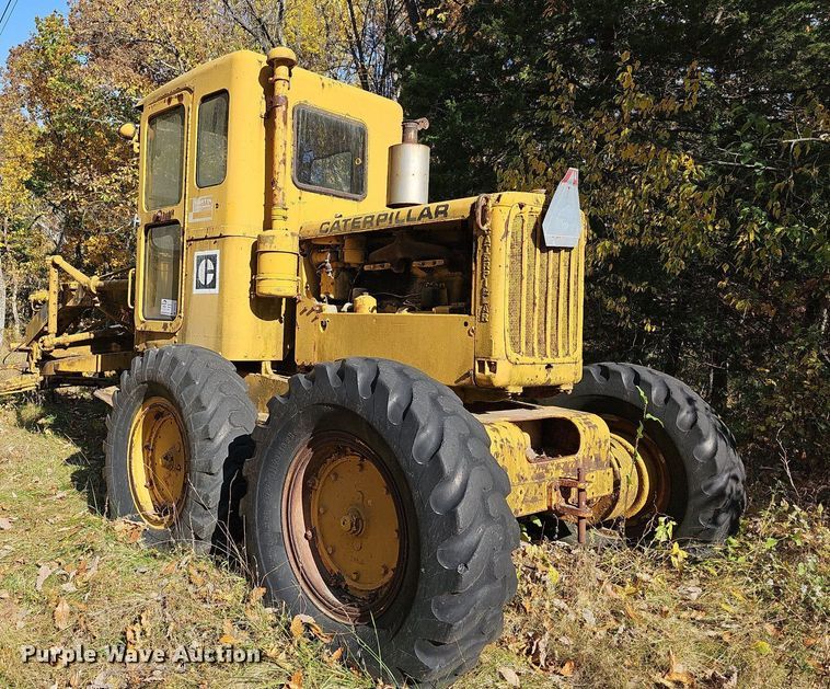 image for item DR5852 Caterpillar  motor grader