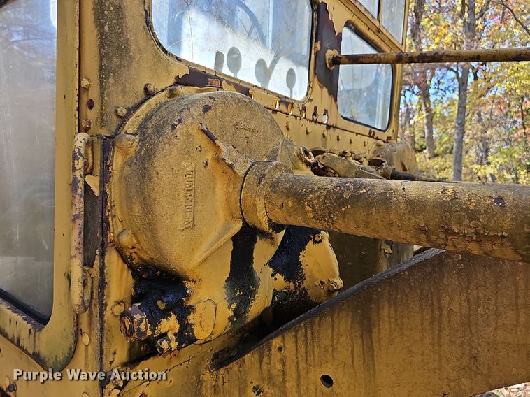 image for item DR5852 Caterpillar  motor grader