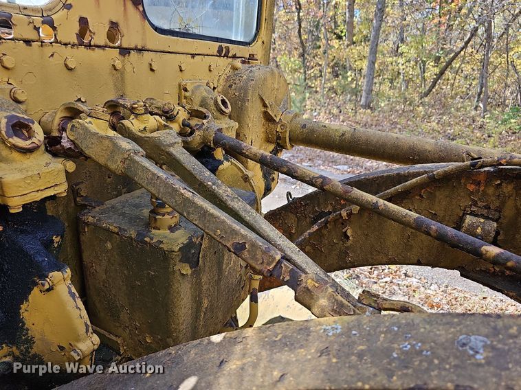 image for item DR5852 Caterpillar  motor grader
