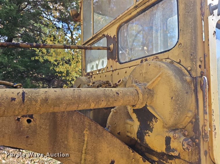 image for item DR5852 Caterpillar  motor grader