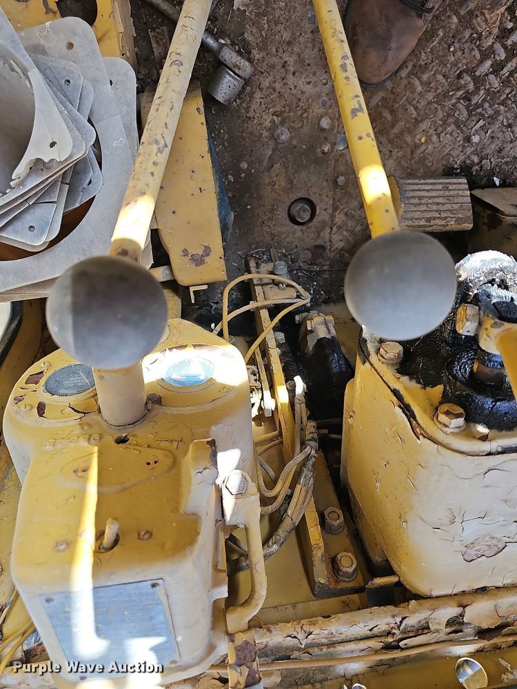 image for item DR5852 Caterpillar  motor grader