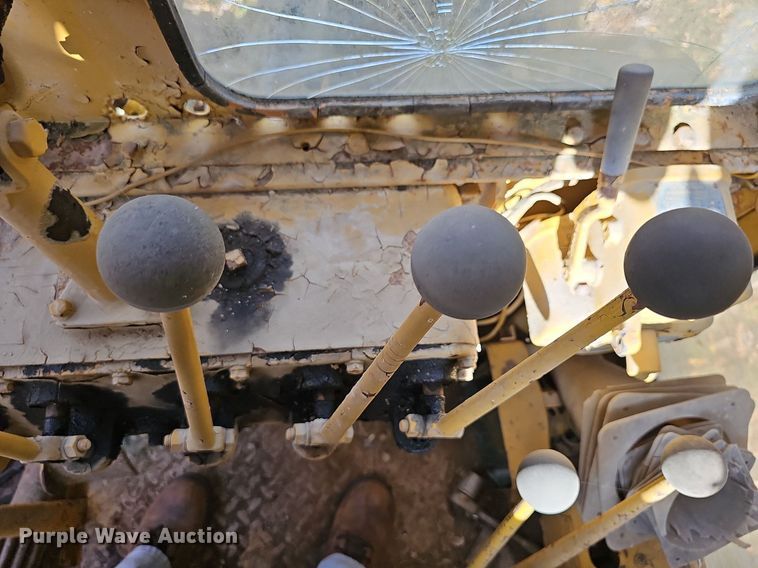 image for item DR5852 Caterpillar  motor grader