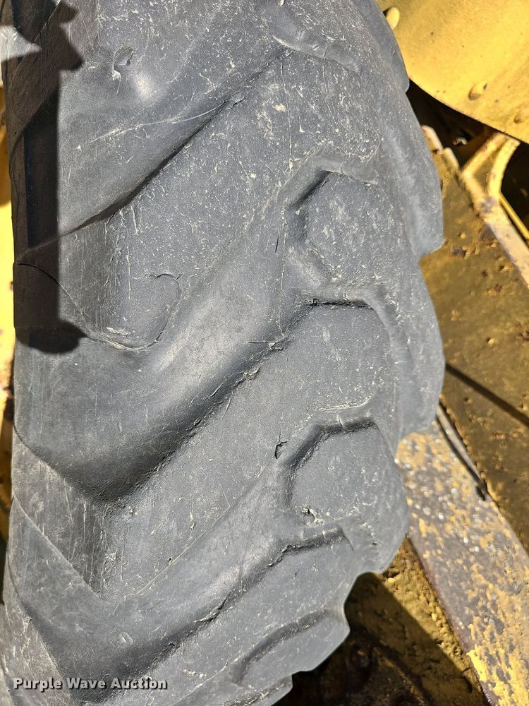 image for item DR5852 Caterpillar  motor grader