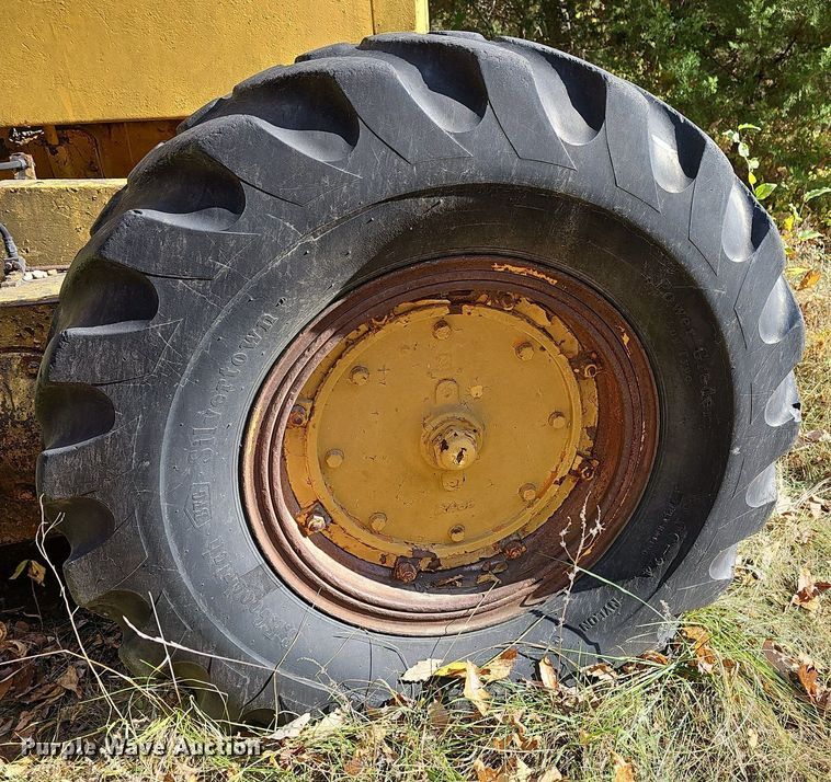 image for item DR5852 Caterpillar  motor grader