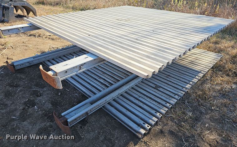 image for item DR5886 Trench box