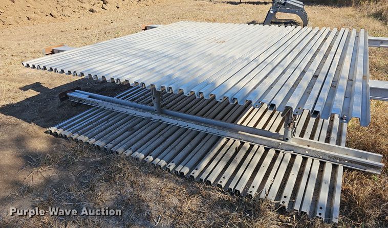 image for item DR5886 Trench box