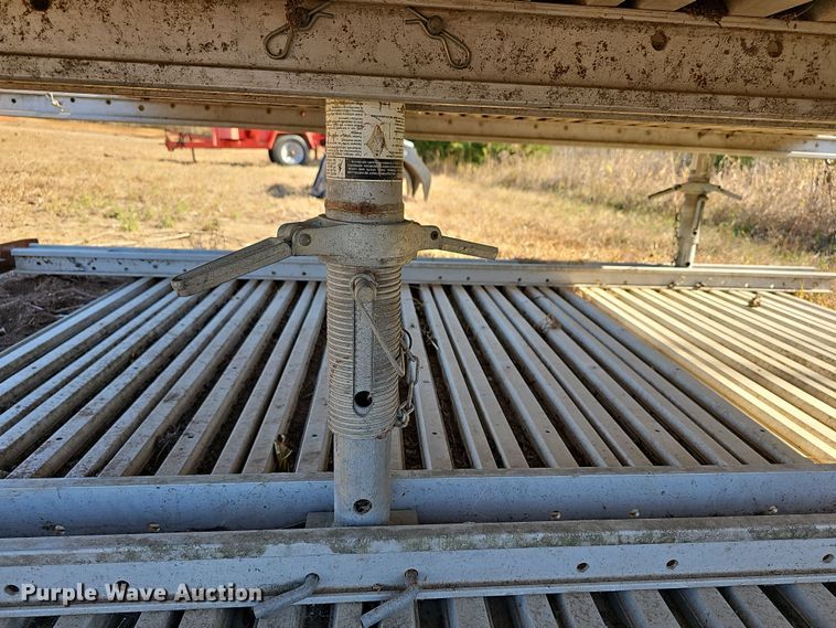 image for item DR5886 Trench box