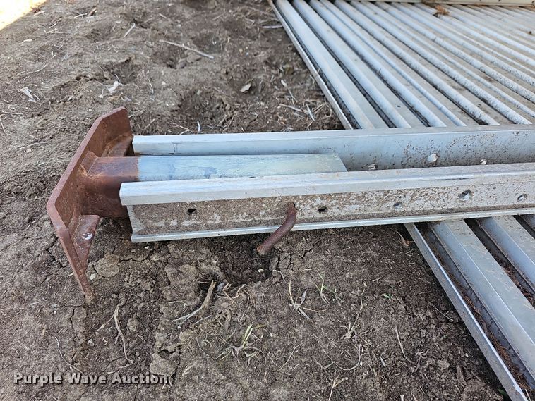 image for item DR5886 Trench box