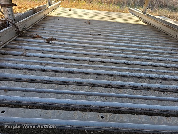 image for item DR5886 Trench box