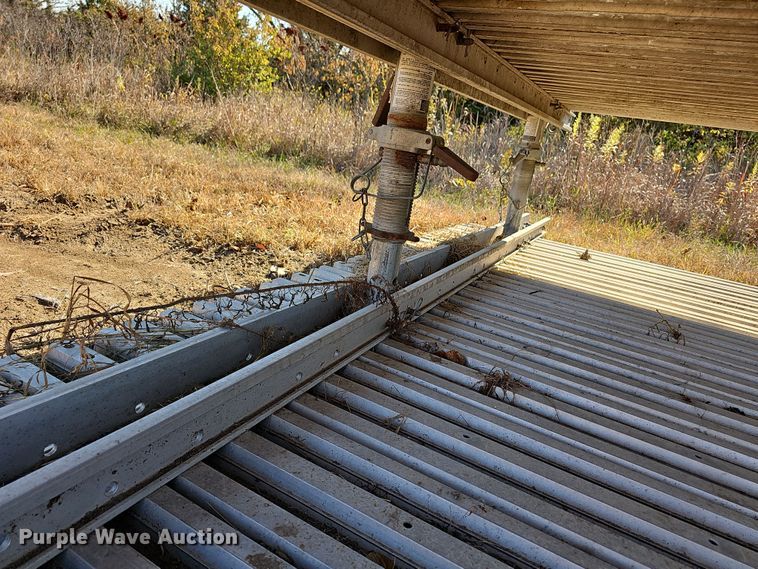 image for item DR5886 Trench box