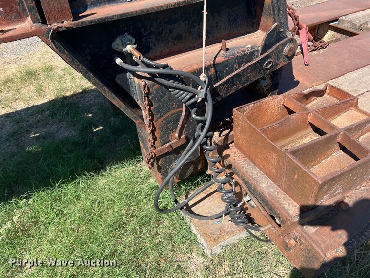 image for item DS2455 1978 Rogers  lowboy equipment trailer