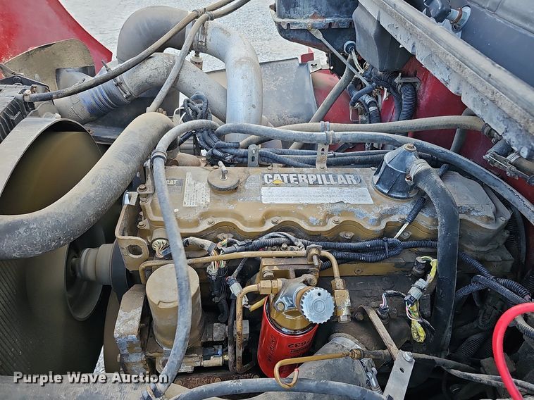 image for item DS5640 1999 Freightliner FL70  fuel truck